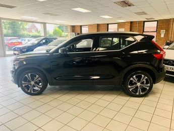 VOLVO XC40 1.5 Inscription Pro T3 (163 hp) Auto