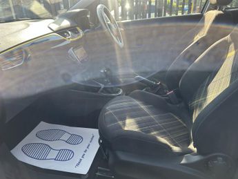 VAUXHALL CORSA 1.2 i Limited Edition