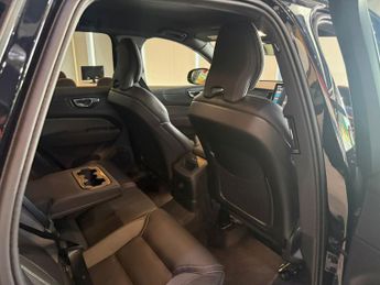 VOLVO XC60 2.0 Black Edition Plus T6 AWD (350 hp)