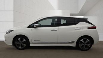 NISSAN LEAF 40kWh Tekna Electric Automatic White 5dr SATNAV+1 KEEPER