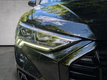AUDI Q3 2.0 TDI 35 Black Edition S Tronic Euro 6 (s/s) 5dr