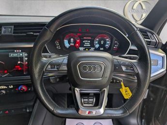 AUDI Q3 2.0 TDI 35 Black Edition S Tronic Euro 6 (s/s) 5dr