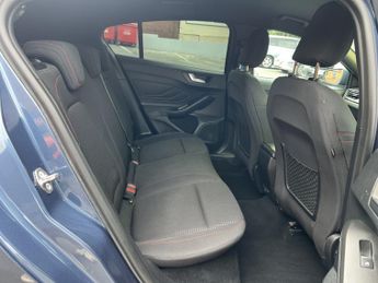FORD FOCUS 1.0 T EcoBoost ST-Line