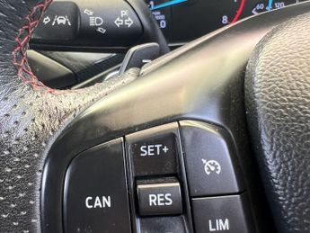 FORD FOCUS 1.0 T EcoBoost ST-Line