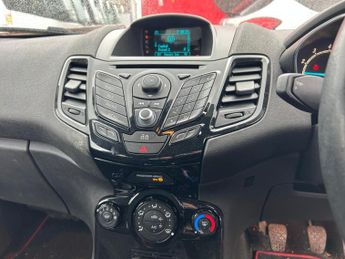 FORD FIESTA 1.3 Zetec