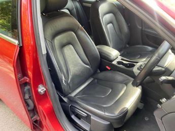 AUDI A4 2.0 TDI SE Technik Euro 5 (s/s) 4dr