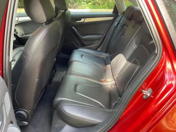 AUDI A4 2.0 TDI SE Technik Euro 5 (s/s) 4dr