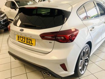 FORD FOCUS 1.0 Focus ST-Line X 5 door 1.0L EcoBoost 125PS mHEV FWD 7 Speed 