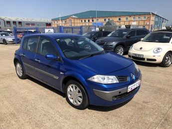 RENAULT MEGANE 1.6 VVT Dynamique
