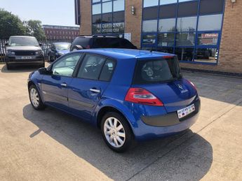 RENAULT MEGANE 1.6 VVT Dynamique