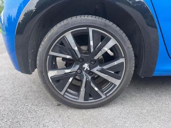 PEUGEOT 208 1.2 PureTech GT EAT Euro 6 (s/s) 5dr