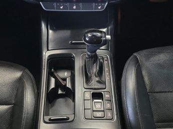 KIA SORENTO 2.2 CRDi KX-3