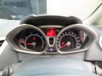 FORD FIESTA 1.4 Zetec