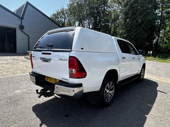 TOYOTA HILUX 2.4 D-4D Invincible