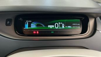 RENAULT ZOE Dynamique Nav Electric Automatic White 5dr 1 KEEPER+SATNAV+6 STA