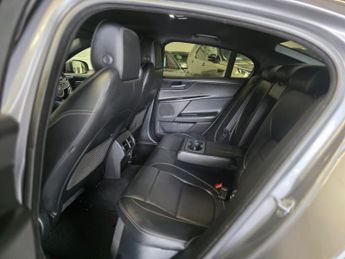 JAGUAR XE 2.0 d R-Sport