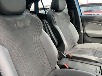 VOLKSWAGEN ID.4 Pro 77kWh Style