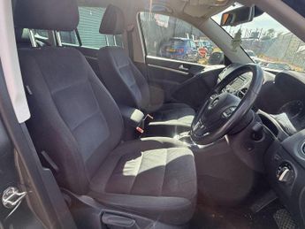VOLKSWAGEN TIGUAN 2.0 TDI BlueMotion Tech Match DSG 4WD Euro 5 (s/s) 5dr