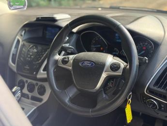 FORD FOCUS 1.6 Zetec Powershift Euro 5 5dr