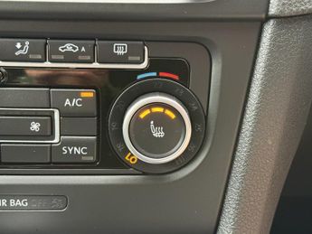 VOLKSWAGEN GOLF 2.0 TDI GTD