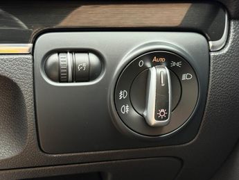 VOLKSWAGEN GOLF 2.0 TDI GTD