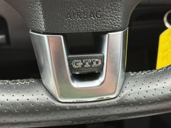 VOLKSWAGEN GOLF 2.0 TDI GTD