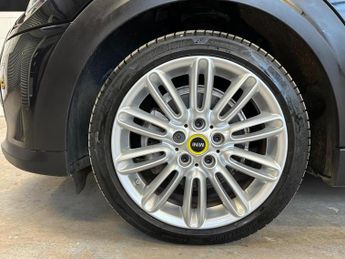 MINI ELECTRIC HATCH Cooper SE 32.6kWh Level 2 Auto 3dr
