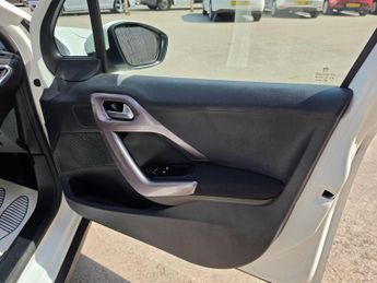 PEUGEOT 2008 1.6 e-HDi Active EGC Euro 5 (s/s) 5dr