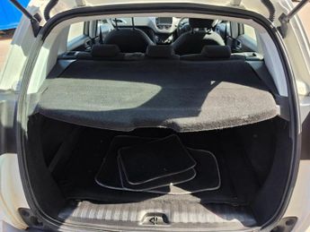 PEUGEOT 2008 1.6 e-HDi Active EGC Euro 5 (s/s) 5dr