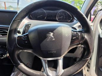 PEUGEOT 2008 1.6 e-HDi Active EGC Euro 5 (s/s) 5dr