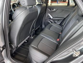 AUDI Q2 2.0 TFSI S line