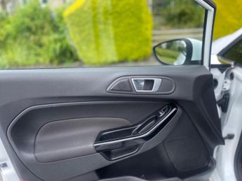 FORD FIESTA 1.5 TDCi ECOnetic Zetec Euro 6 (s/s) 5dr