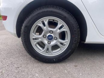 FORD FIESTA 1.5 TDCi ECOnetic Zetec Euro 6 (s/s) 5dr