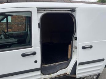 FORD TRANSIT CONNECT 1.8 TDCi T200 Trend L1 H1 4dr