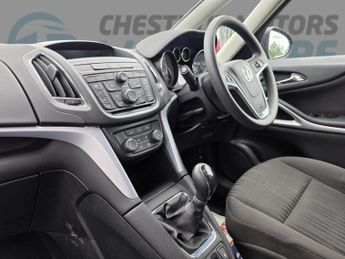 VAUXHALL ZAFIRA TOURER 1.8 16V Exclusiv