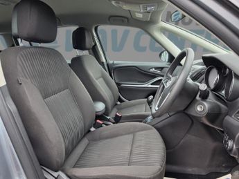 VAUXHALL ZAFIRA TOURER 1.8 16V Exclusiv