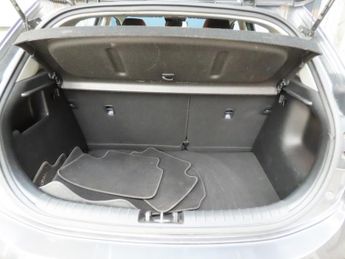 KIA RIO 1.4 2