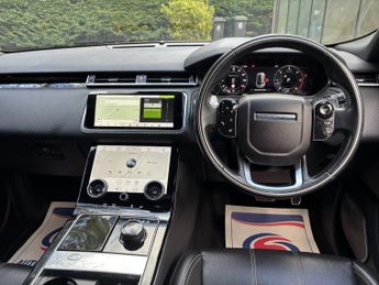 LAND ROVER RANGE ROVER VELAR 3.0 D300 R-Dynamic SE