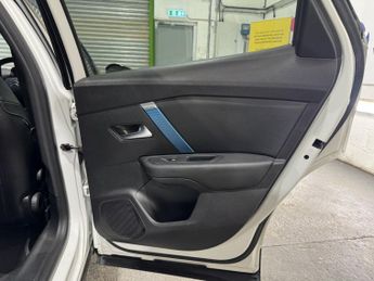 CITROEN E-C4 50kWh Shine Plus