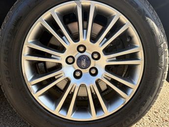 FORD KUGA 2.0 TDCi Titanium