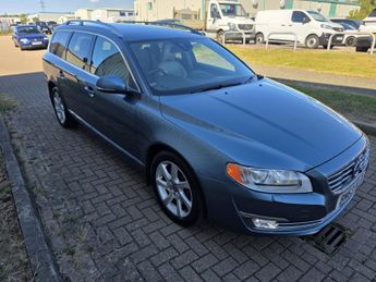 VOLVO V70 2.0 D3 SE Lux