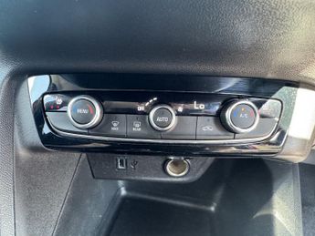 VAUXHALL CORSA ELECTRIC 50kWh Elite Nav