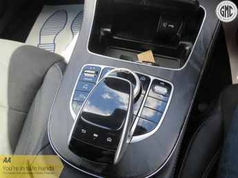 MERCEDES-BENZ E CLASS 2.0 E220d AMG Line Night Edition, Full Dealer History