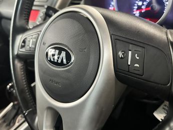 KIA SOUL 1.6 CRDi 2