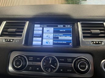LAND ROVER RANGE ROVER SPORT 3.0 SD V6 HSE