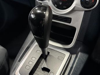 FORD FIESTA 1.4 Titanium
