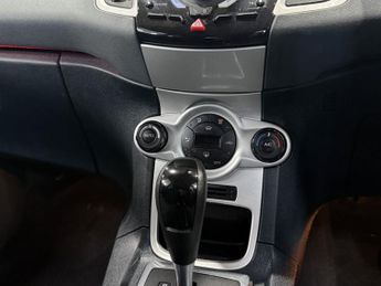 FORD FIESTA 1.4 Titanium