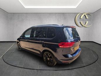 VOLKSWAGEN TOURAN 2.0 TDI BlueMotion Tech SE Family DSG Euro 6 (s/s) 5dr