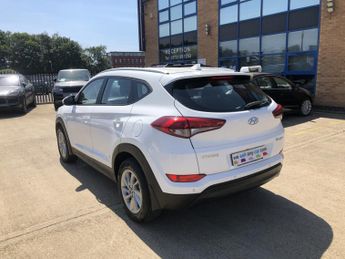 HYUNDAI TUCSON 1.7 TUCSON SE NAV 1.7 D 116PS BD +FSS
