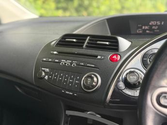 HONDA CIVIC 1.8 i-VTEC ES i-Shift 5dr